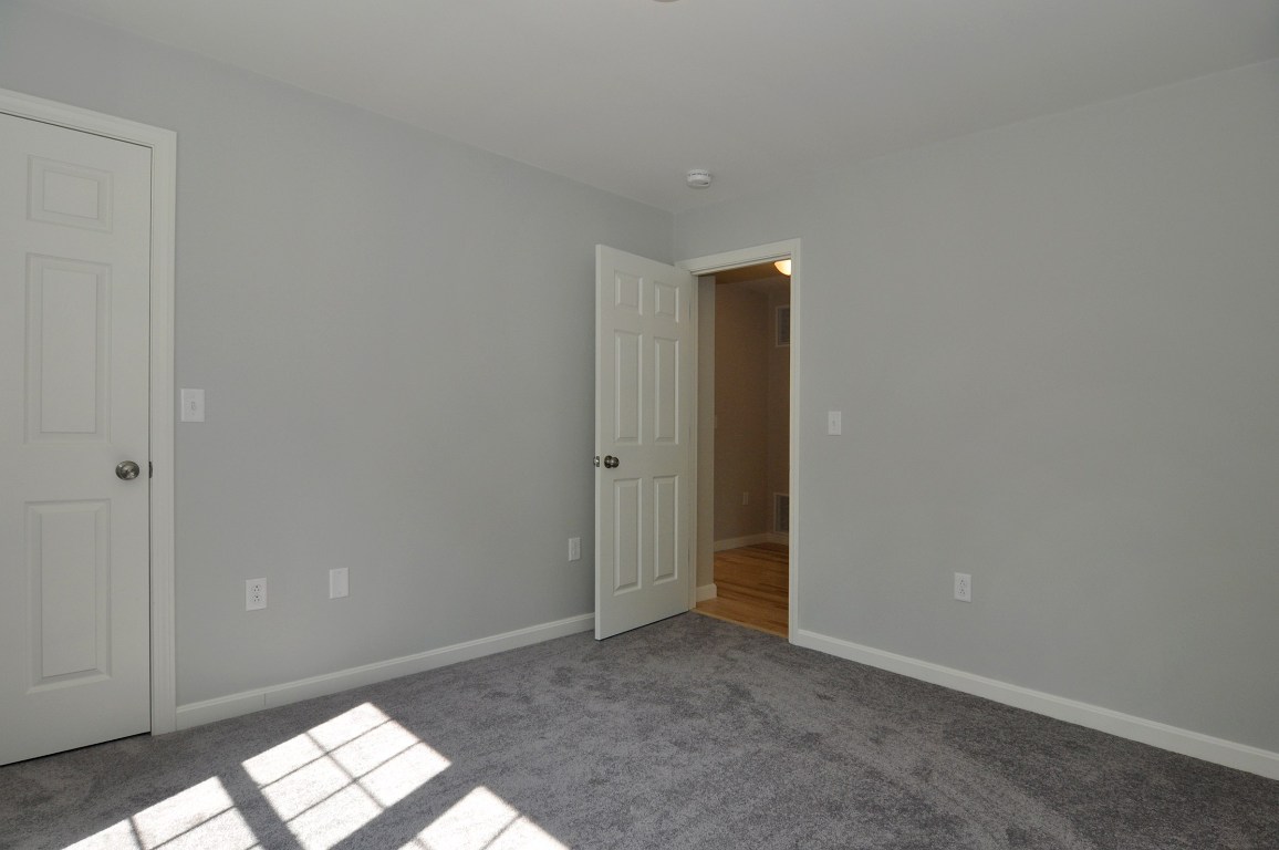 3230 West Shore Road Warwick, RI 02886 - Photo 19 of 29