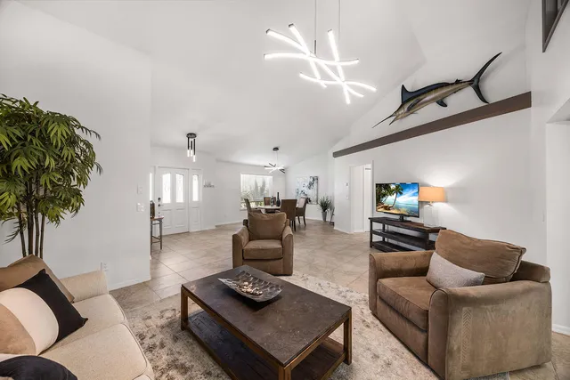 $949,000 | 2529 Kings Lake Boulevard, Naples, FL 34112