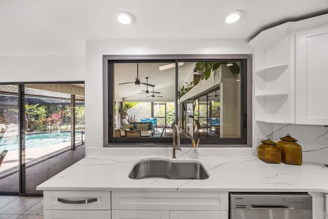 $949,000 | 2529 Kings Lake Boulevard, Naples, FL 34112