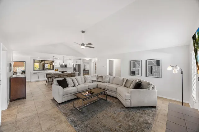 $949,000 | 2529 Kings Lake Boulevard, Naples, FL 34112