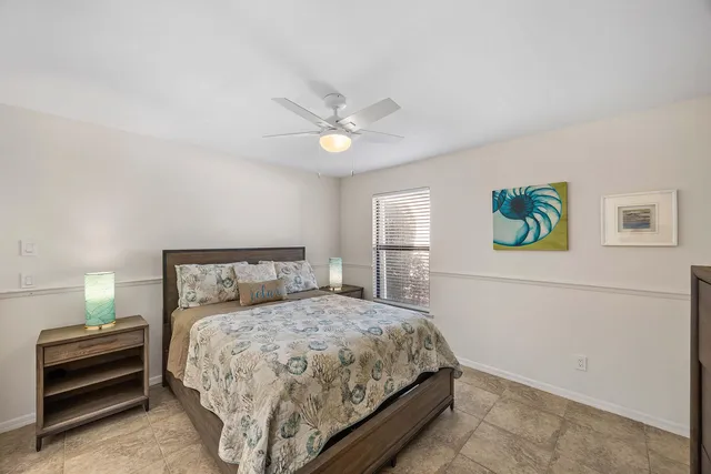 $949,000 | 2529 Kings Lake Boulevard, Naples, FL 34112