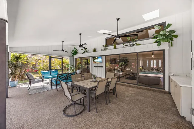 $949,000 | 2529 Kings Lake Boulevard, Naples, FL 34112