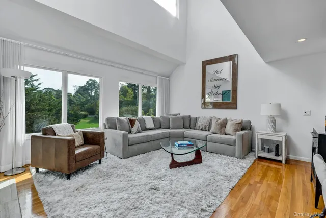 $1,499,999 | 33 Old Canoe Place Road, Hampton Bays, NY 11946