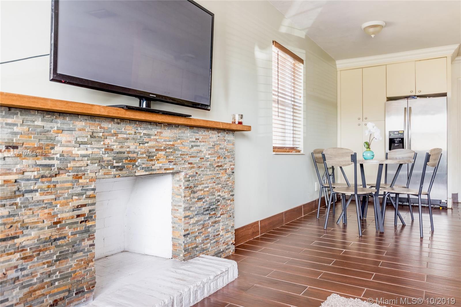 2360 Par Road West Palm Beach, FL 33409 - Photo 4 of 10 Gallery Image 4