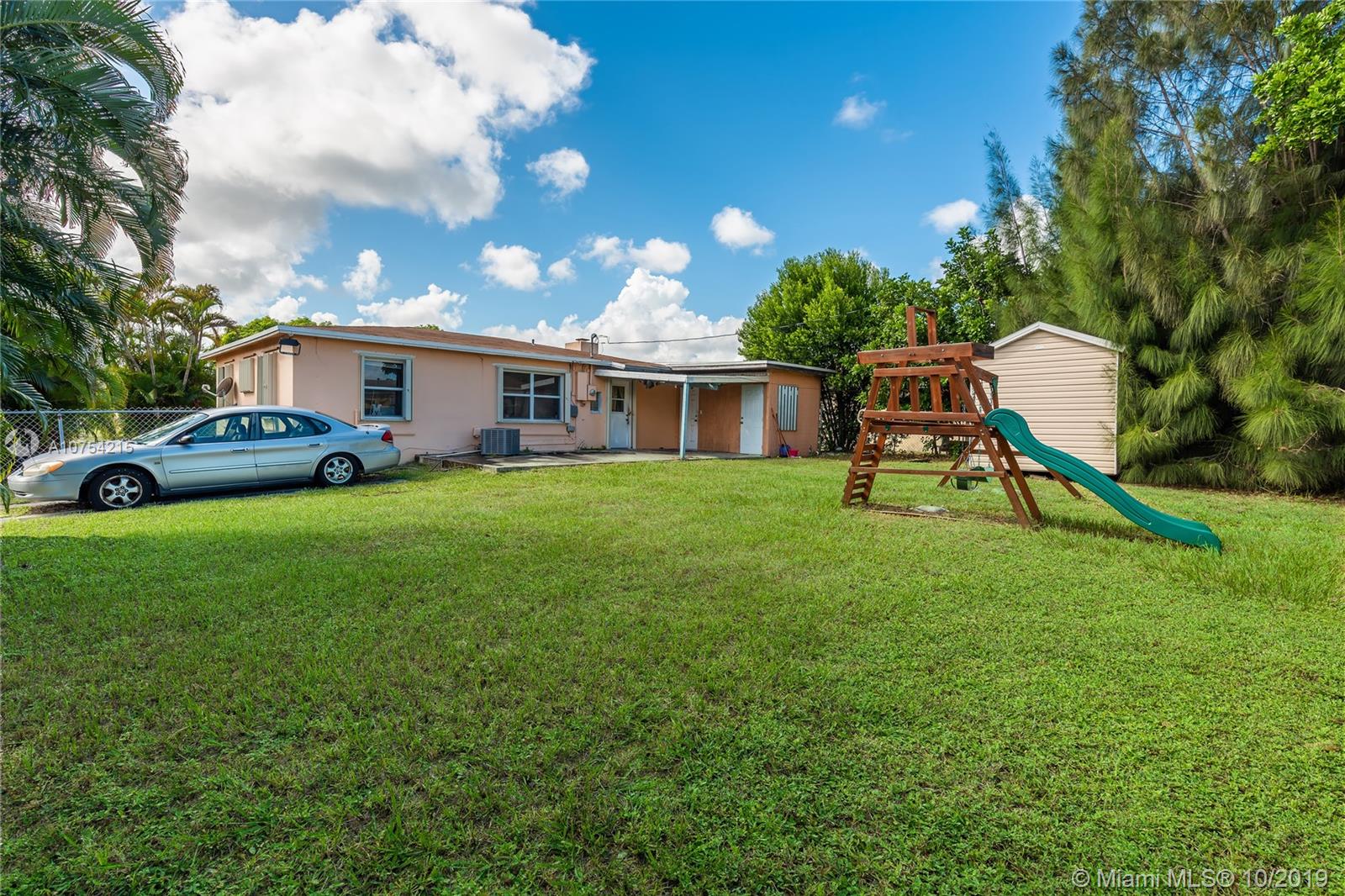 2360 Par Road West Palm Beach, FL 33409 - Photo 9 of 10 Gallery Image 9