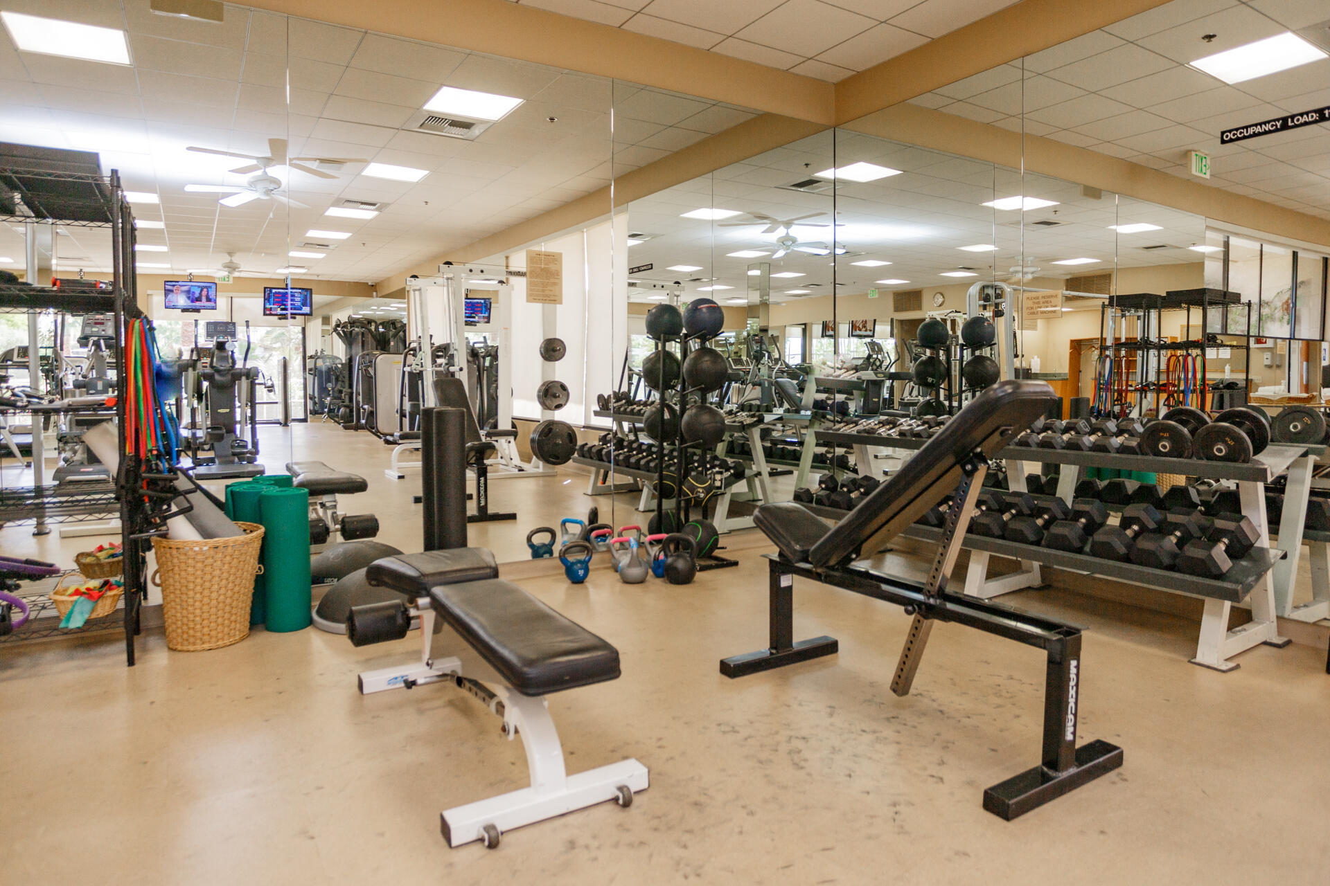 49 Columbia Drive Rancho Mirage, CA 92270 - Photo 47 of 52 a view of a room with gym equipment