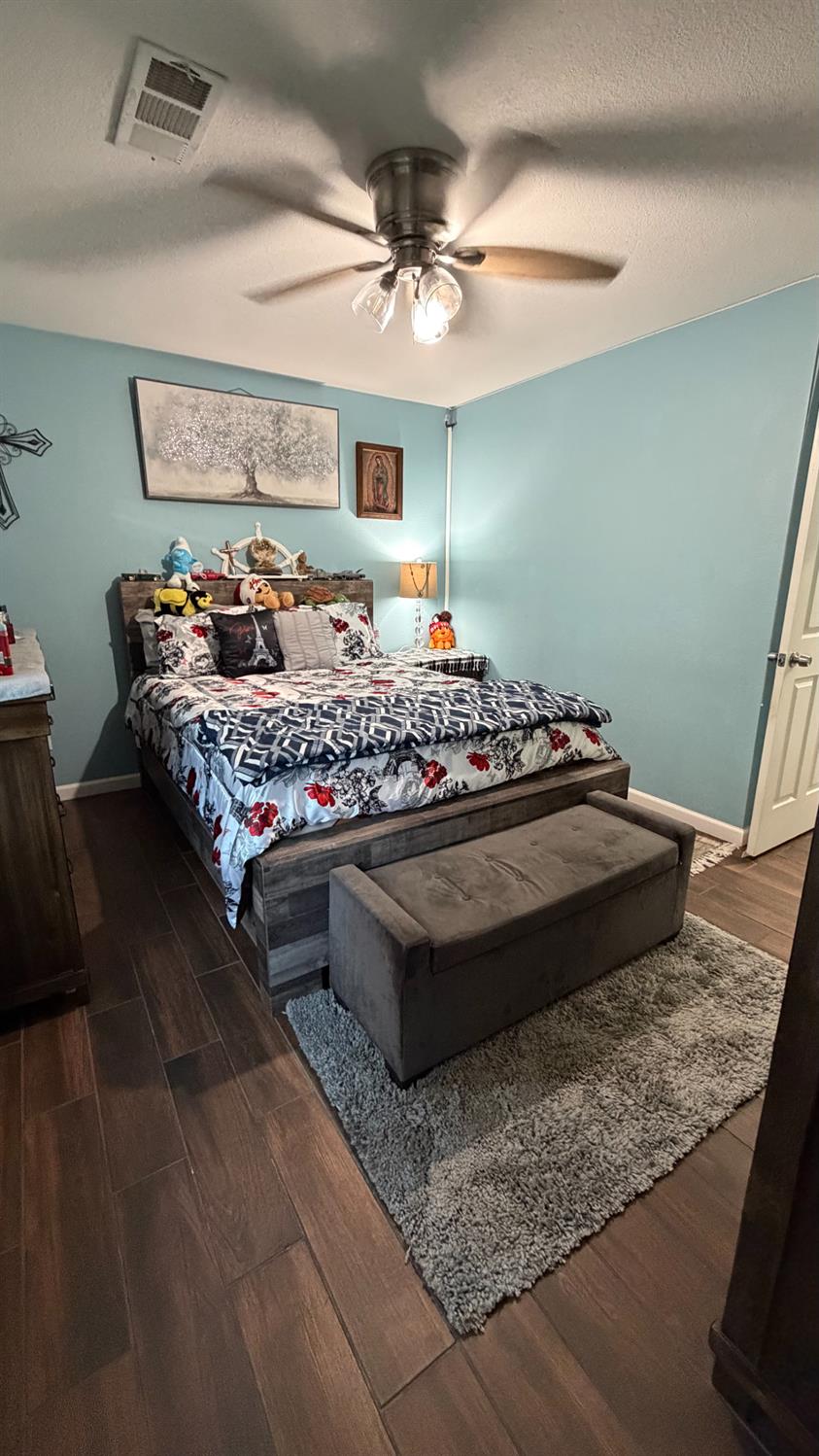 3105 Keller Street Modesto, CA 95355 - Photo 16 of 25 a living room with furniture