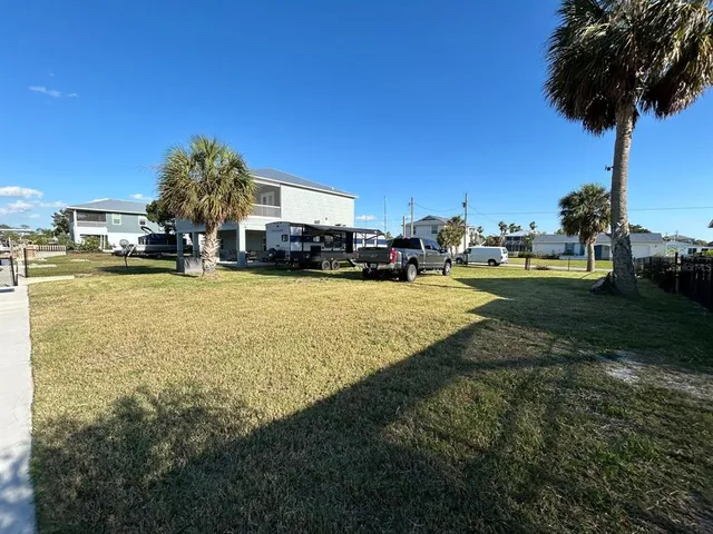 a view of a backyard with a sink