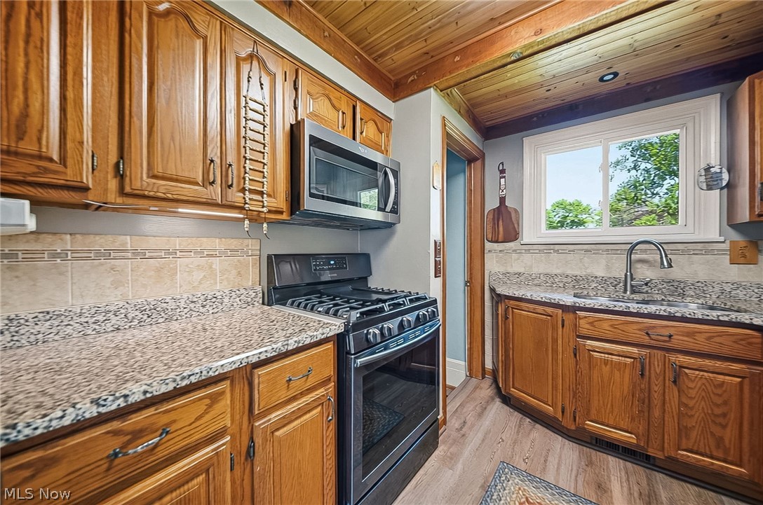 10129 East River Road Elyria, OH 44035 - Photo 7 of 35