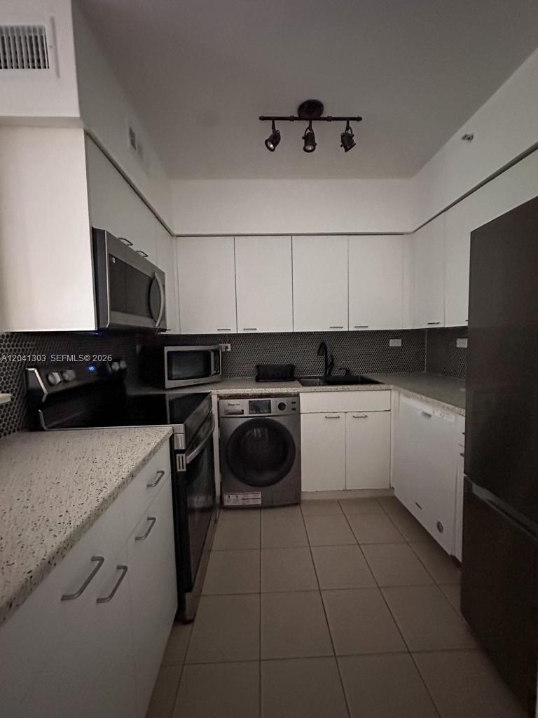 1500 Bay Road, Unit 264S Miami Beach, FL 33139 - Photo 11 of 18