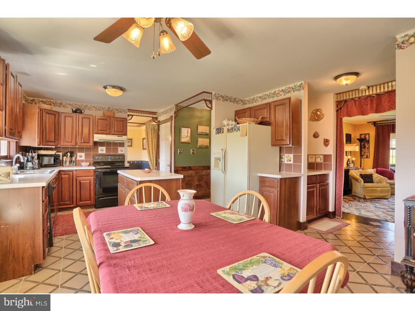 327 Fancy Hill Road Boyertown, PA 19512 - Photo 5 of 25 Gallery Image 5