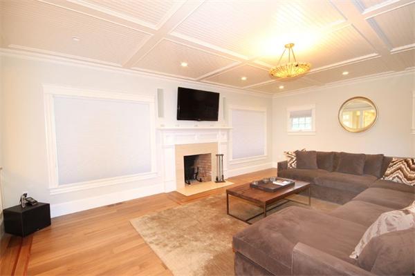 135 Hillcrest Road Needham, MA 02492 - Photo 8 of 26