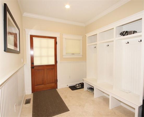 135 Hillcrest Road Needham, MA 02492 - Photo 9 of 26