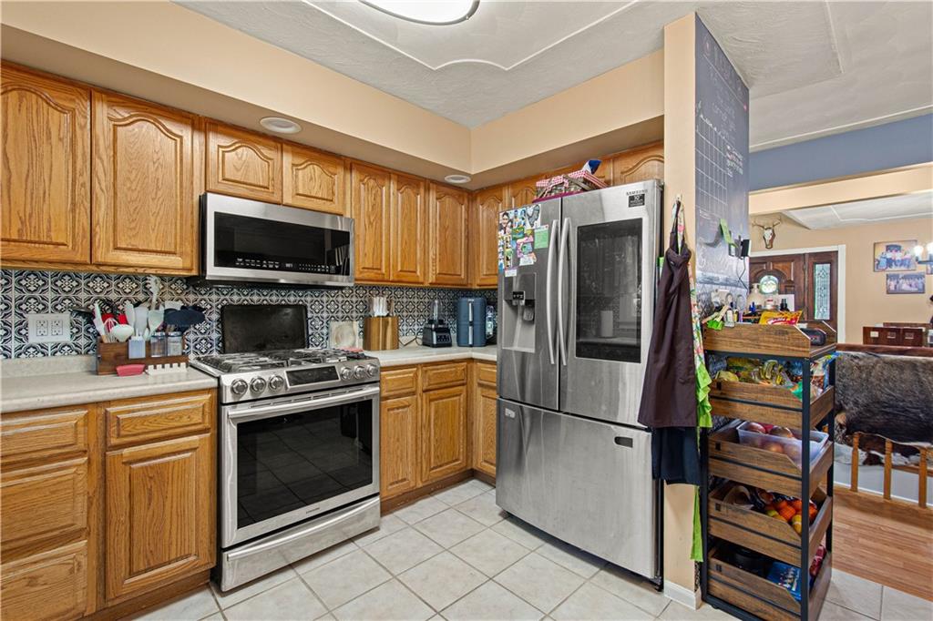 3054 Bedillion Road Washington, PA 15301 - Photo 16 of 47 Bright eat-in kitchen with plenty of room for gathering.