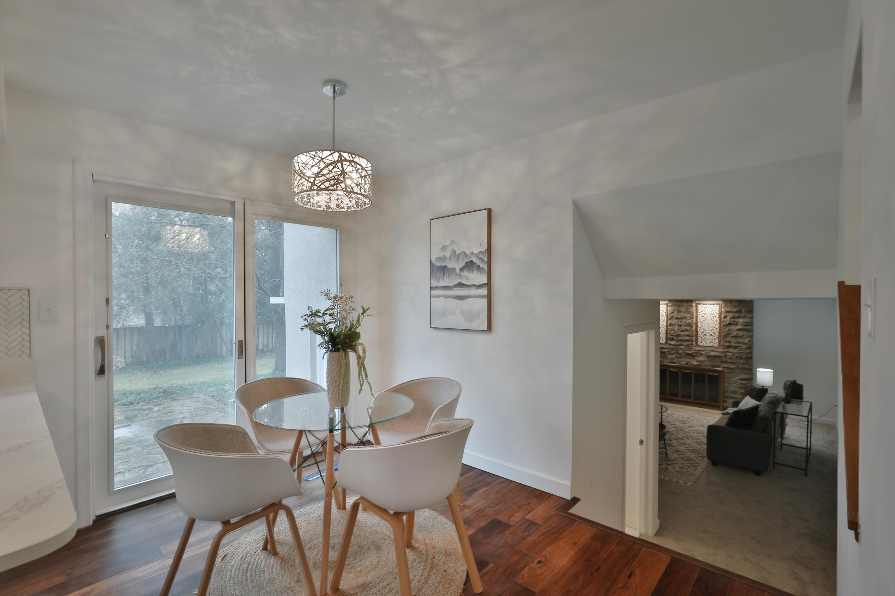 2217 Haverford Road Columbus, OH 43220 - Photo 16 of 50 2217-Haverford-18