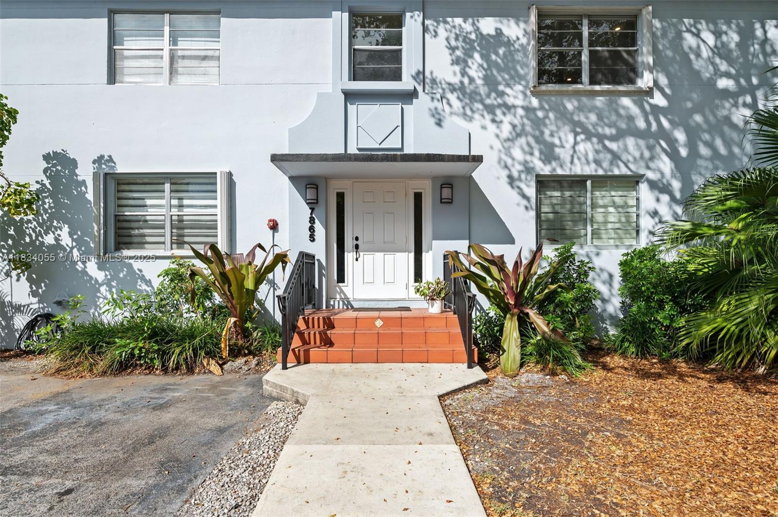 7865 Southwest 57th Avenue, Unit 48D South Miami, FL 33143 - Photo 2 of 22 front view of a house