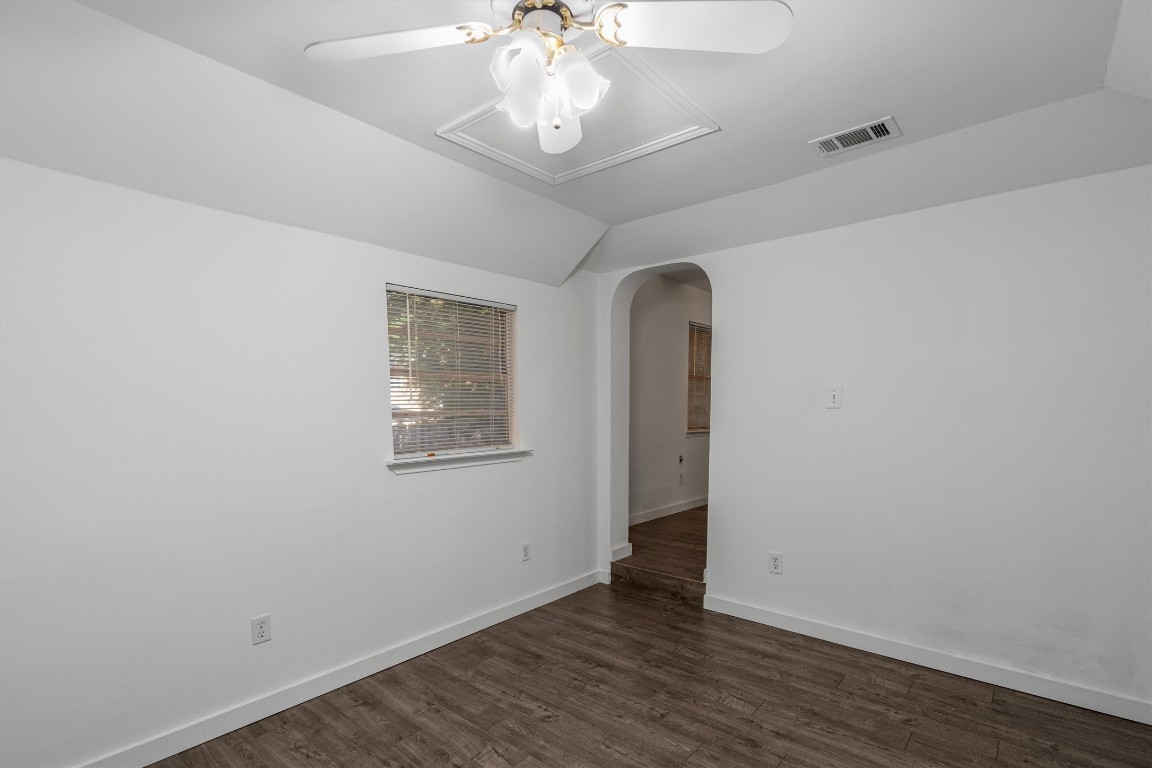 1306 Haskell Street Austin, TX 78702 - Photo 23 of 40