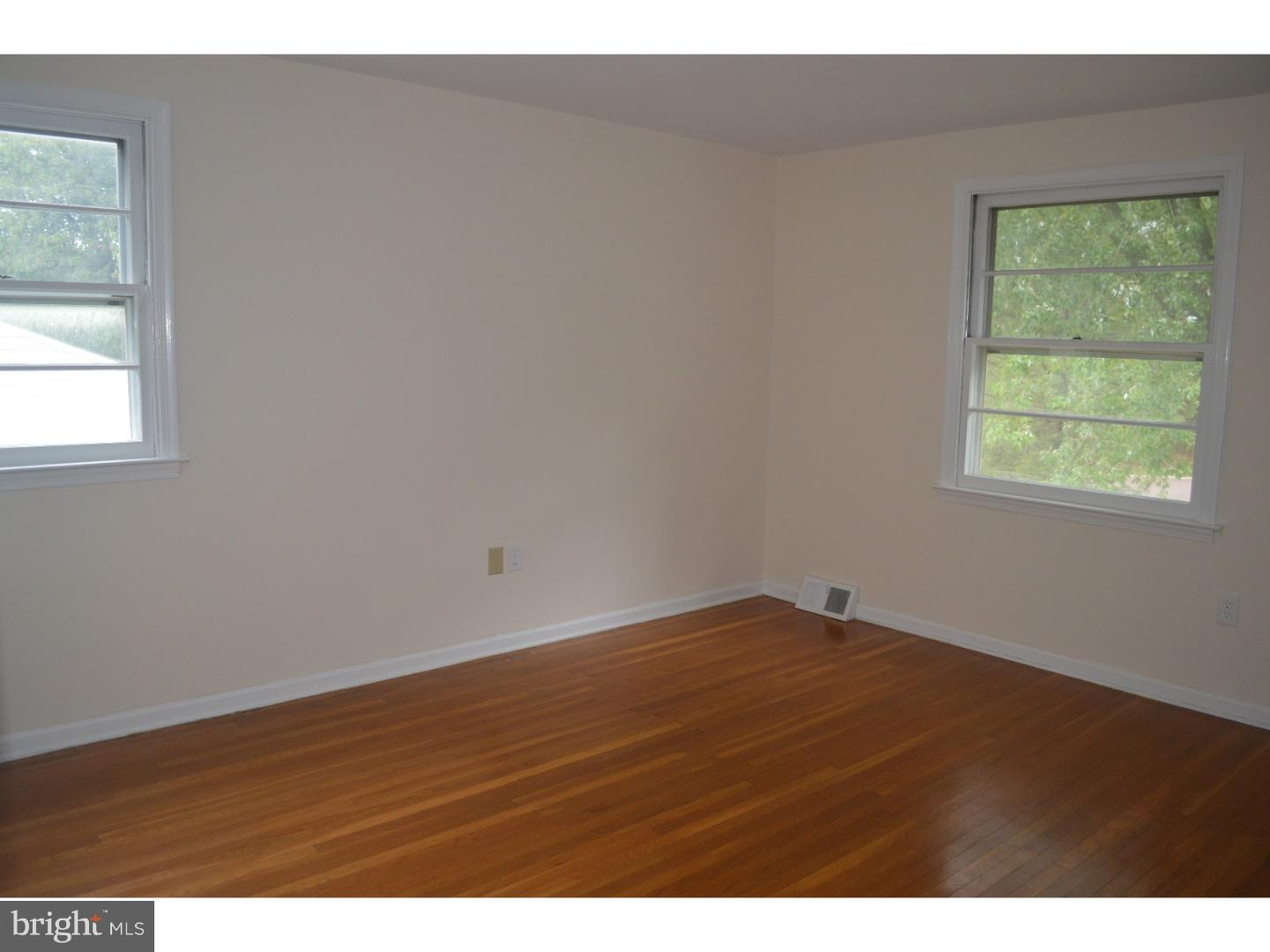 8802 Wainwright Road Wyndmoor, PA 19038 - Photo 13 of 15 Gallery Image 13