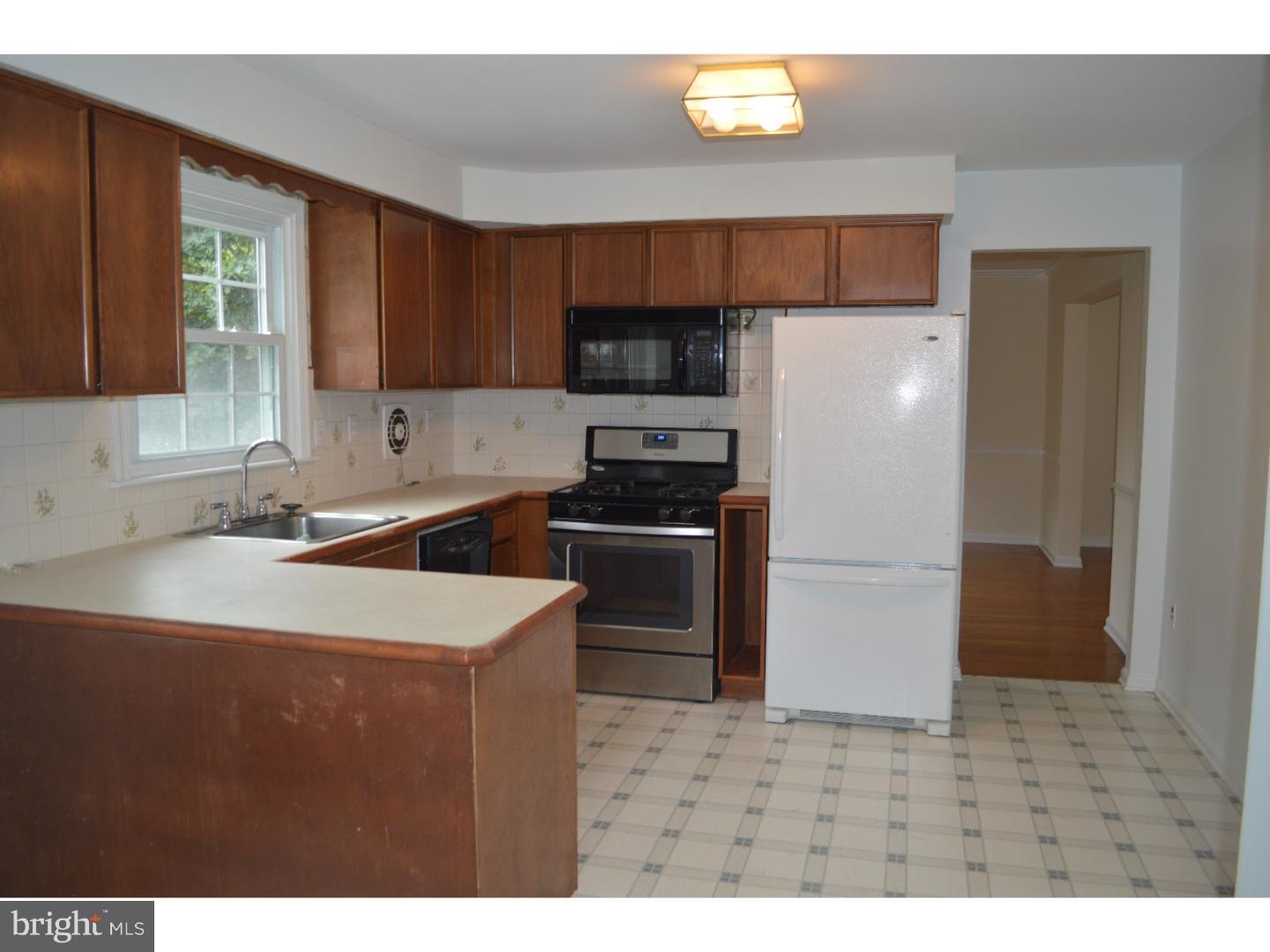 8802 Wainwright Road Wyndmoor, PA 19038 - Photo 7 of 15 Gallery Image 7