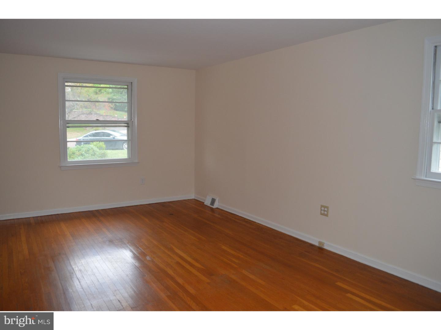 8802 Wainwright Road Wyndmoor, PA 19038 - Photo 9 of 15 Gallery Image 9