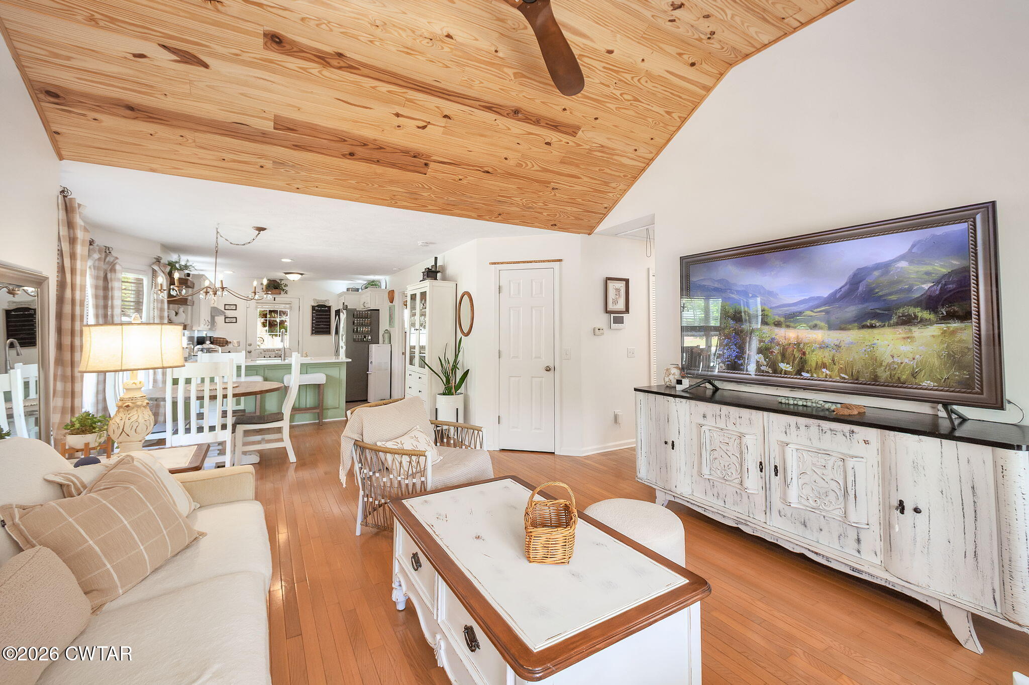 455 Madison Scott Road Parsons, TN 38363 - Photo 9 of 45 a living room with furniture and a flat screen tv