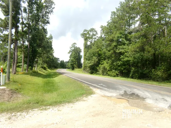 $40,000 | 2190 Farm To Market Road 352, Corrigan, TX 75939