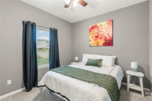 $420,000 | 1020 Poplar Lane, Liberty, MO 64068