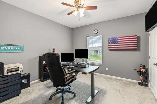 $420,000 | 1020 Poplar Lane, Liberty, MO 64068