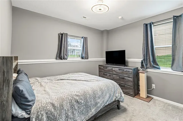 $420,000 | 1020 Poplar Lane, Liberty, MO 64068