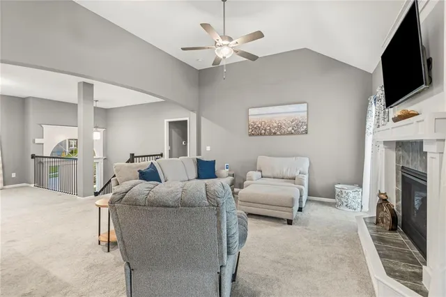 $420,000 | 1020 Poplar Lane, Liberty, MO 64068