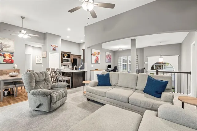 $420,000 | 1020 Poplar Lane, Liberty, MO 64068