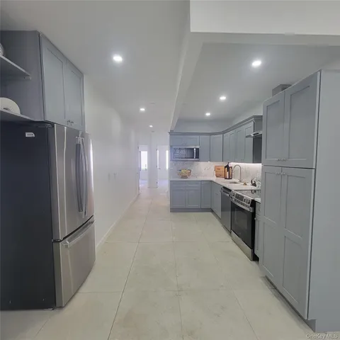 $2,075,000 | 2041 Strauss Street | Brownsville