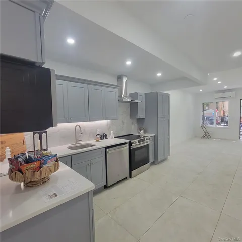 $2,075,000 | 2041 Strauss Street | Brownsville