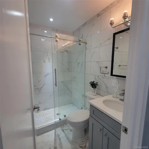 $2,075,000 | 2041 Strauss Street | Brownsville