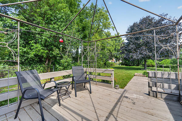 2542 Pinehurst Avenue Racine, WI 53403 - Photo 24 of 27 Gorgeous Deck