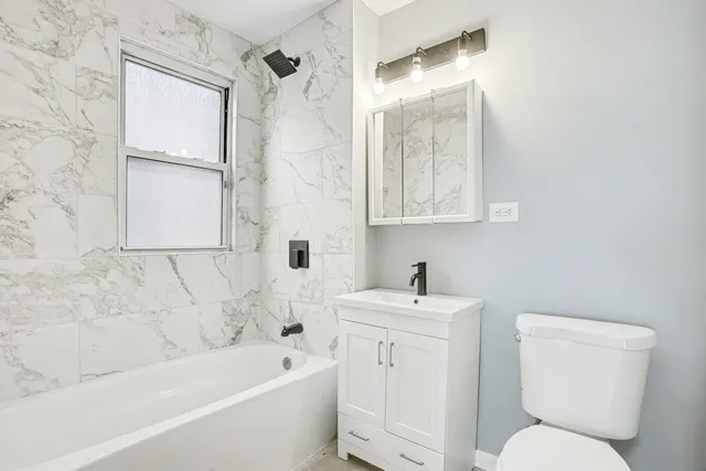 $279,000 | 6954 South Prairie Avenue, Chicago, IL 60637