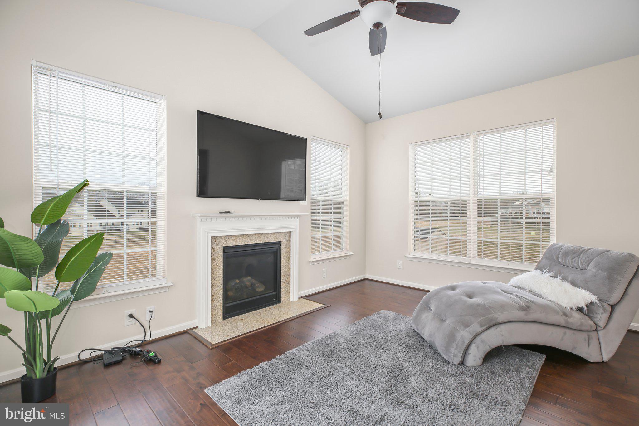 5346 Longbow Road King George, VA 22485 - Photo 8 of 35 Gallery Image 8