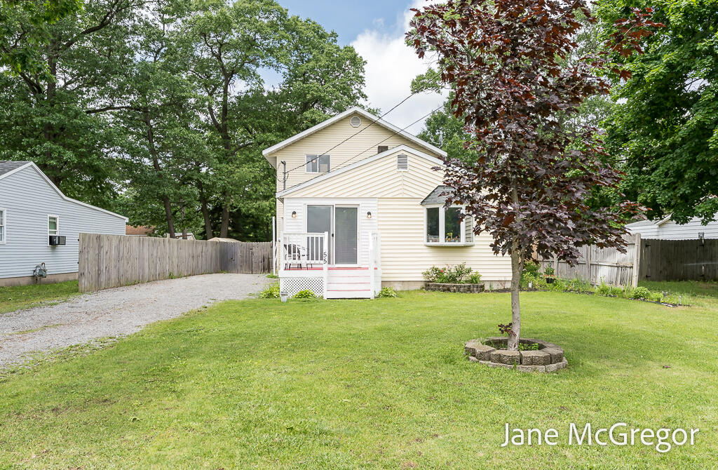 55 South Dengler Road Muskegon, MI 49442 - Photo 2 of 40 55SDengler-4LoRes