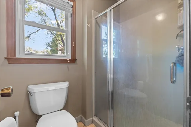 $339,000 | 6717 Northwest Lawson Lane, Parkville, MO 64152