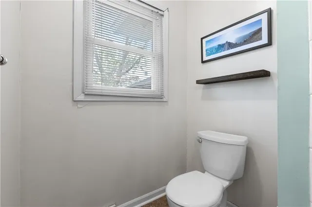 $339,000 | 6717 Northwest Lawson Lane, Parkville, MO 64152