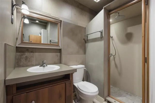 $339,000 | 6717 Northwest Lawson Lane, Parkville, MO 64152