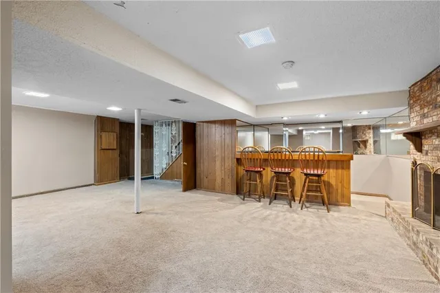 $339,000 | 6717 Northwest Lawson Lane, Parkville, MO 64152