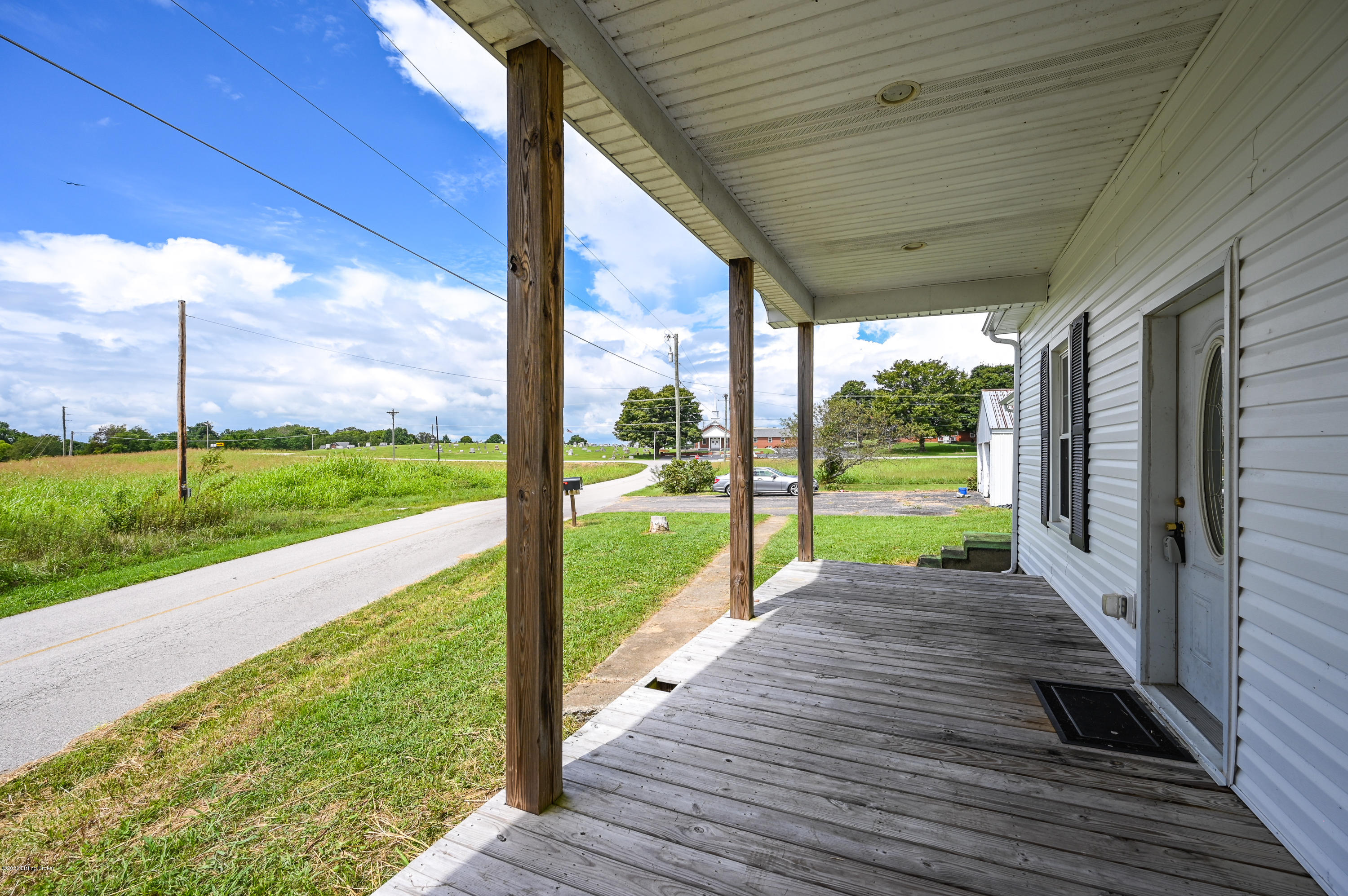 54 Bennett Road Buffalo, KY 42716 - Photo 8 of 28 Front Porch