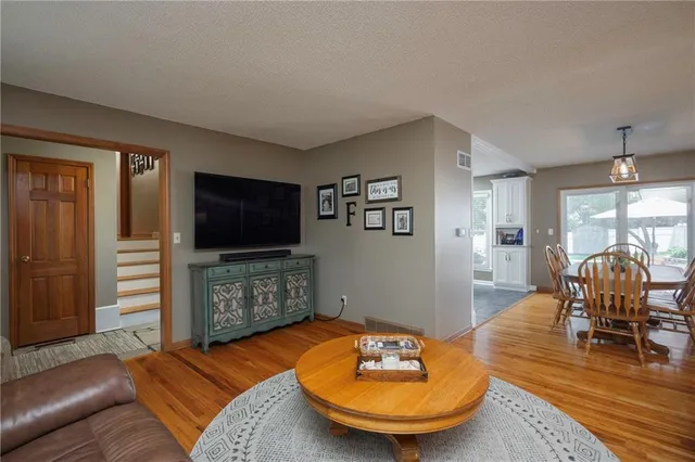 $312,500 | 315 Goodrich Drive, Warrensburg, MO 64093