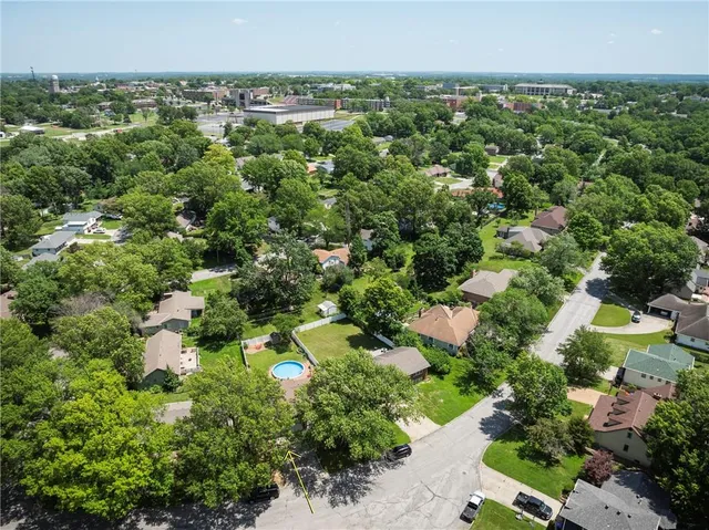 $312,500 | 315 Goodrich Drive, Warrensburg, MO 64093