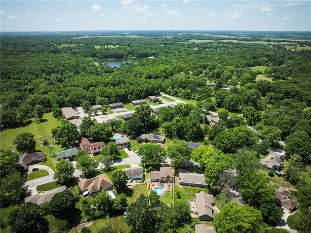 $312,500 | 315 Goodrich Drive, Warrensburg, MO 64093