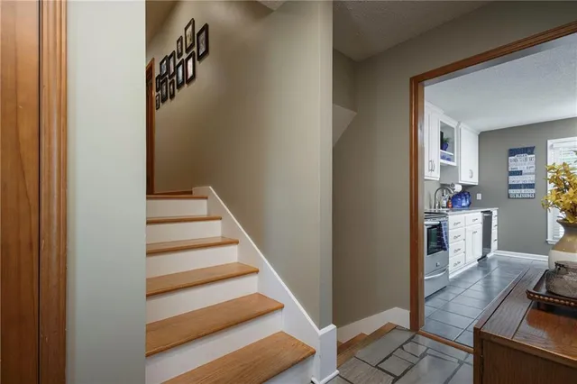 $312,500 | 315 Goodrich Drive, Warrensburg, MO 64093