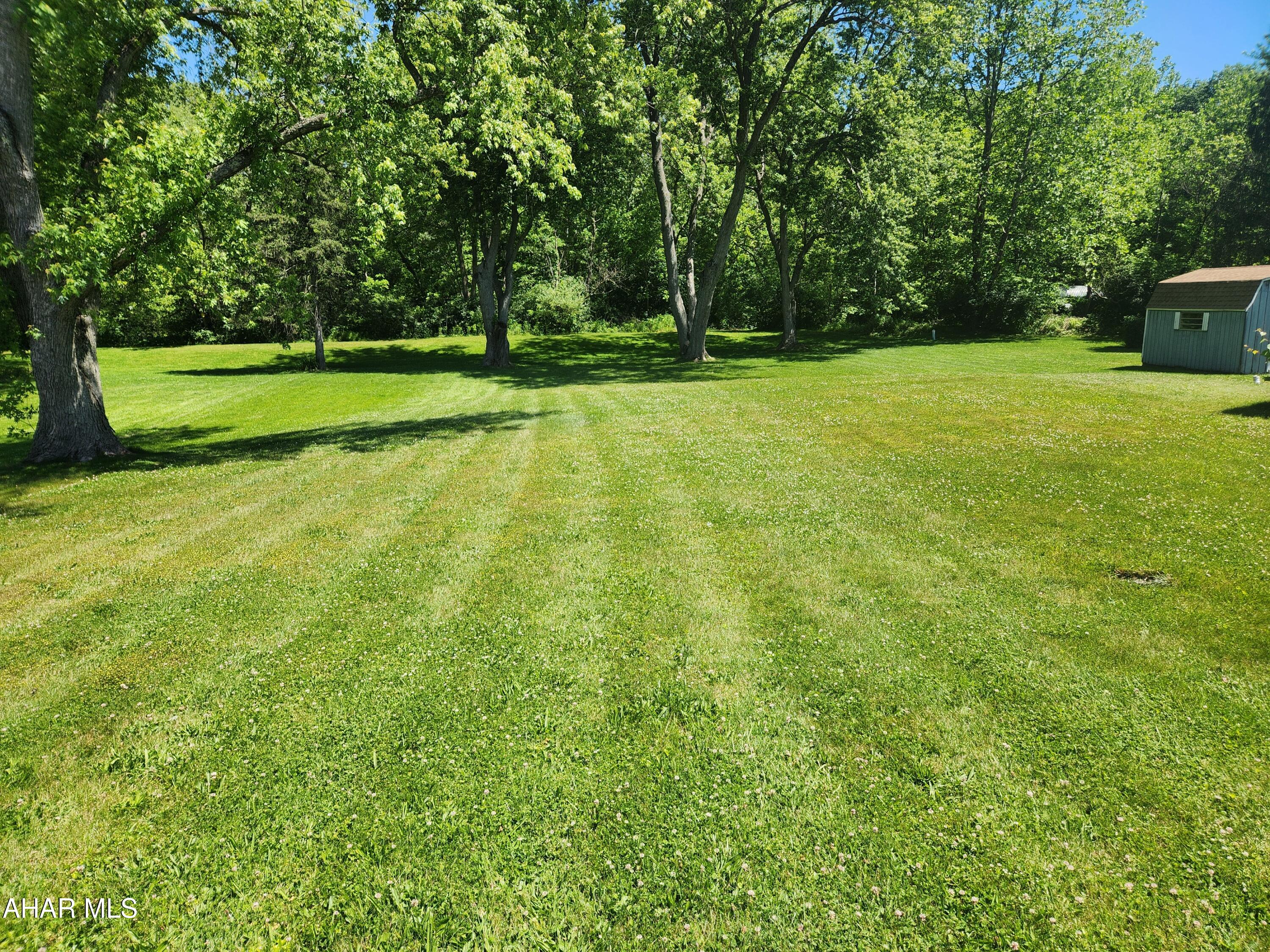 736 Quaker Valley Road New Paris, PA 15554 - Photo 38 of 41