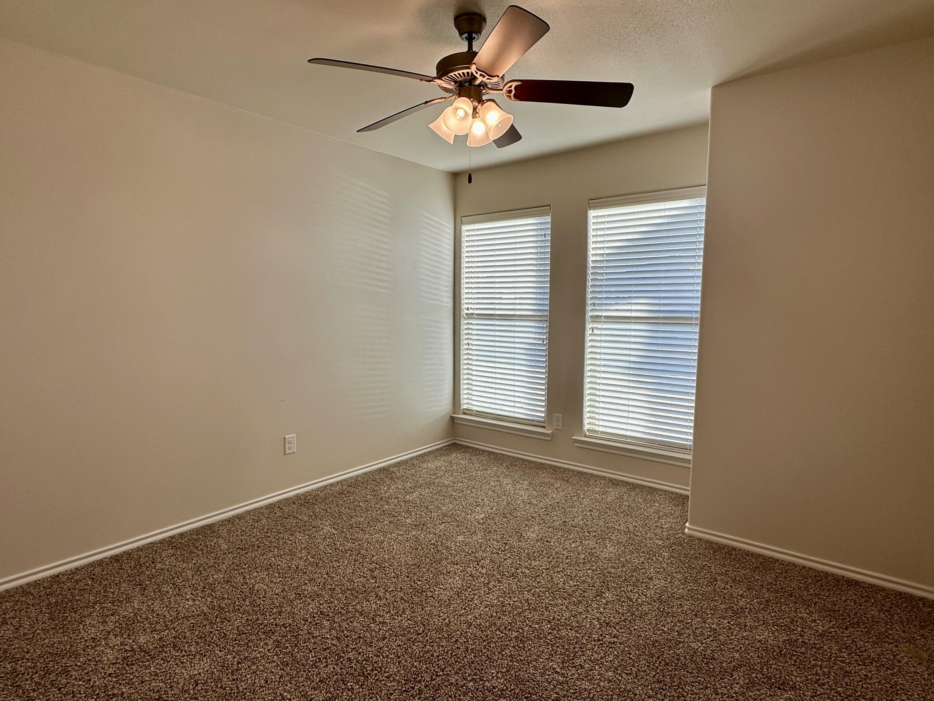 7046 95th Street Lubbock, TX 79424 - Photo 2 of 17 IMG_1407