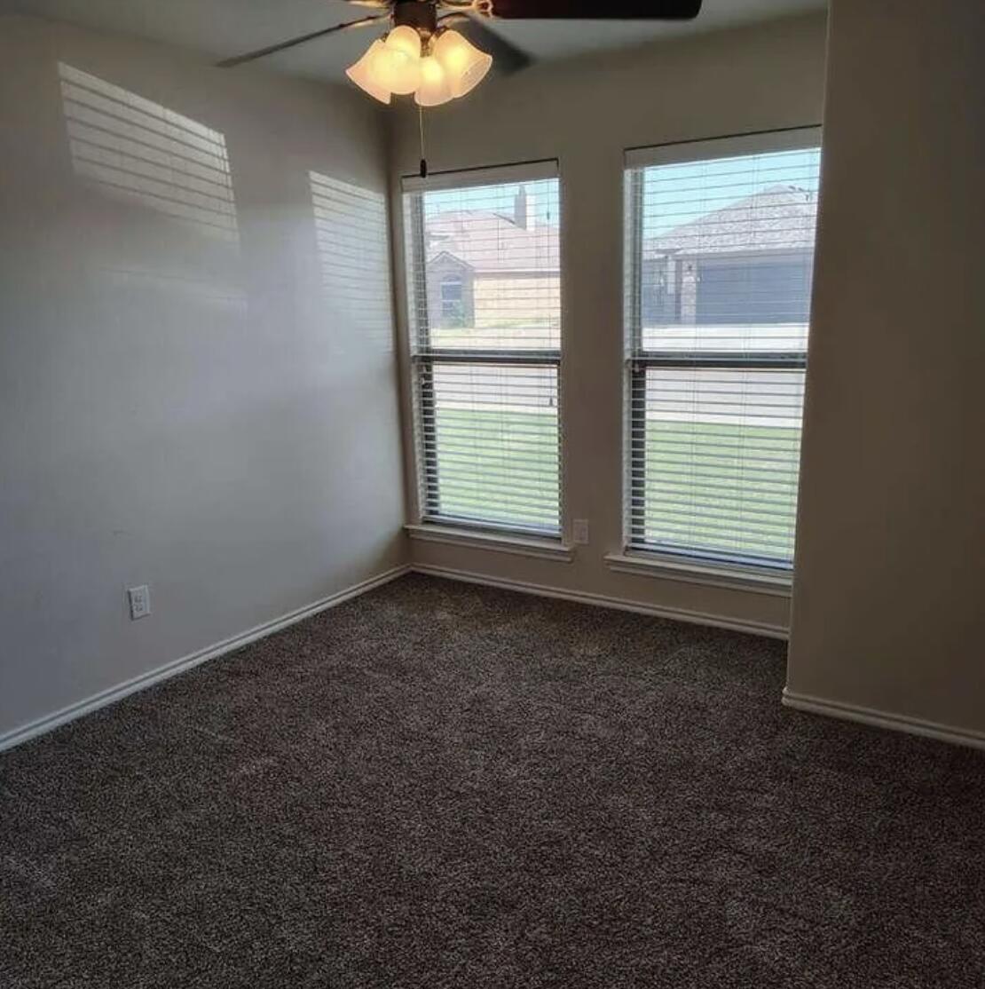 7046 95th Street Lubbock, TX 79424 - Photo 4 of 10 4